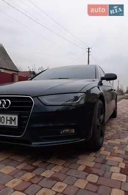 Седан Audi A4 2013 в Первомайську