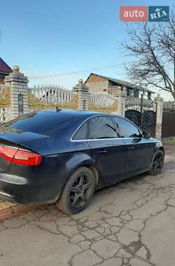 Седан Audi A4 2013 в Первомайську