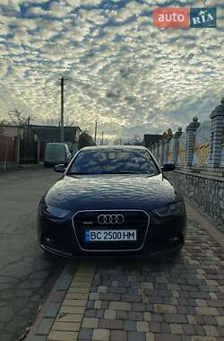 Седан Audi A4 2013 в Первомайську