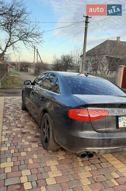 Седан Audi A4 2013 в Первомайську