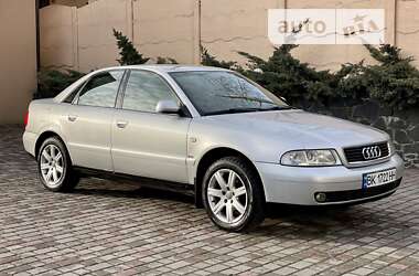 Седан Audi A4 1999 в 