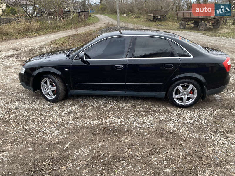 Седан Audi A4 2004 в Копычинце