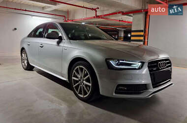 Седан Audi A4 2014 в Золочеве