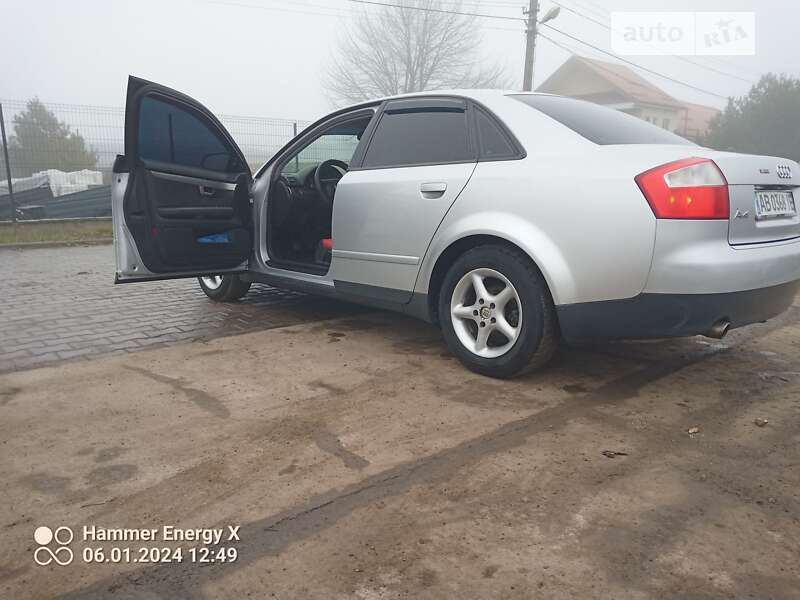 Седан Audi A4 2001 в Крижополі