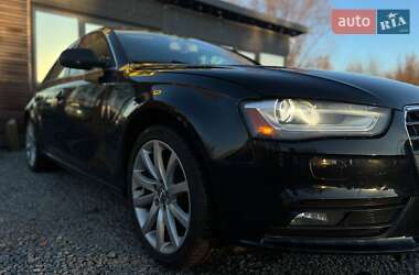 Седан Audi A4 2013 в Львові