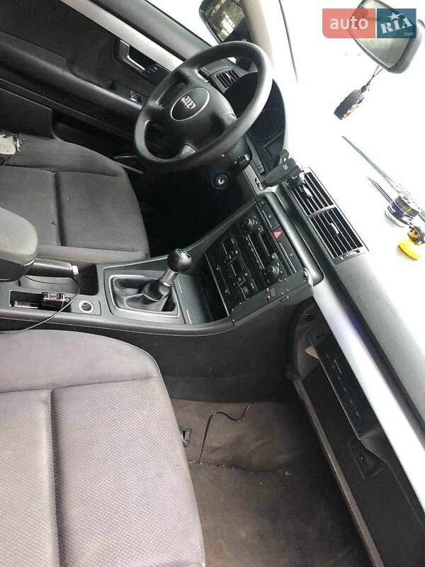 Седан Audi A4 2001 в Львове