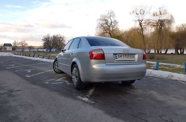 Седан Audi A4 2002 в Ладыжине