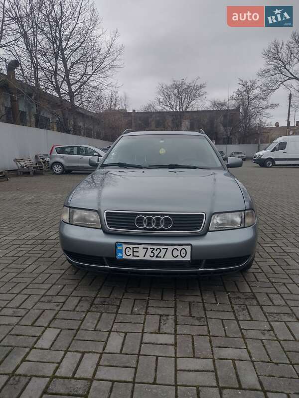Универсал Audi A4 1996 в Черновцах