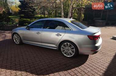 Седан Audi A4 2016 в Львове