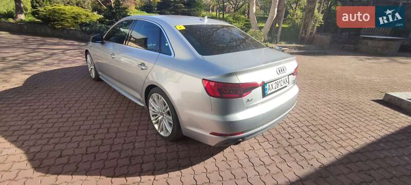Седан Audi A4 2016 в Львове