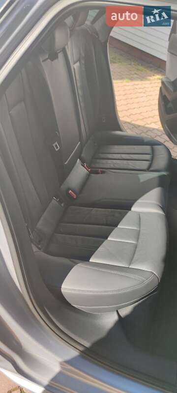 Седан Audi A4 2016 в Львове