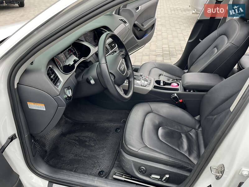 Седан Audi A4 2014 в Киеве