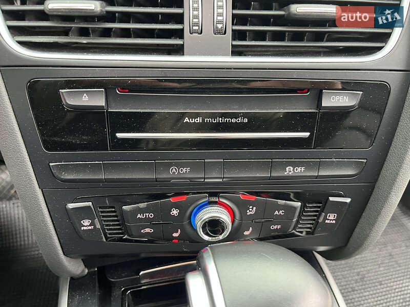 Седан Audi A4 2014 в Киеве