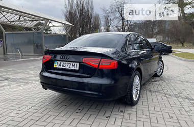 Седан Audi A4 2012 в Днепре