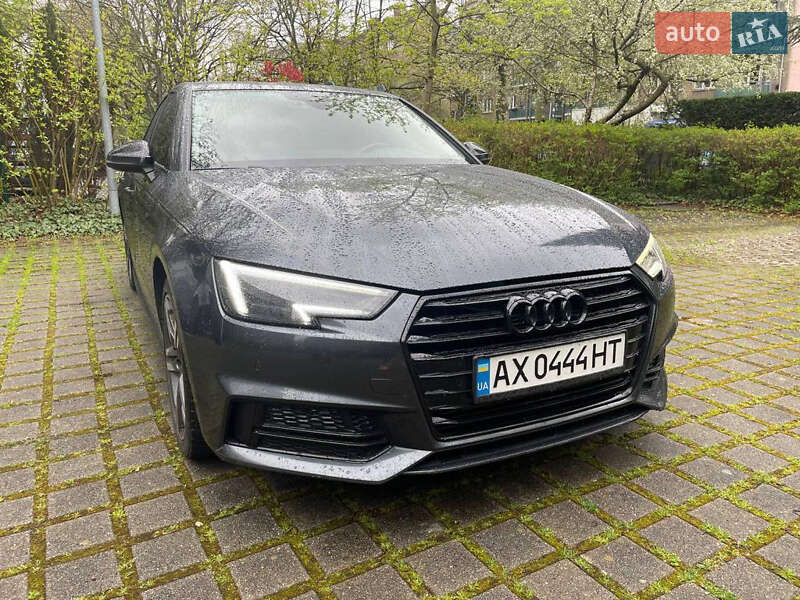 Седан Audi A4 2016 в Киеве