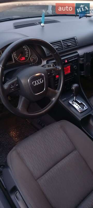 Седан Audi A4 2007 в Самборе