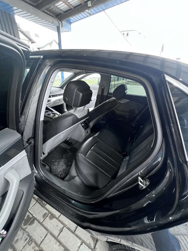 Седан Audi A4 2017 в Тернополе