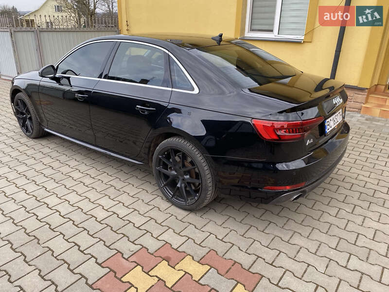 Седан Audi A4 2016 в Самборе