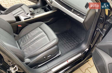 Седан Audi A4 2016 в 