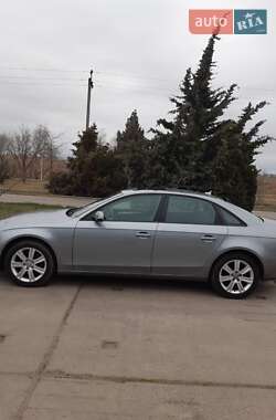 Седан Audi A4 2010 в Измаиле