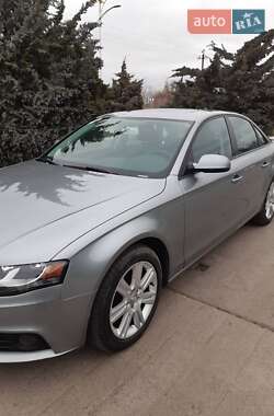 Седан Audi A4 2010 в Измаиле