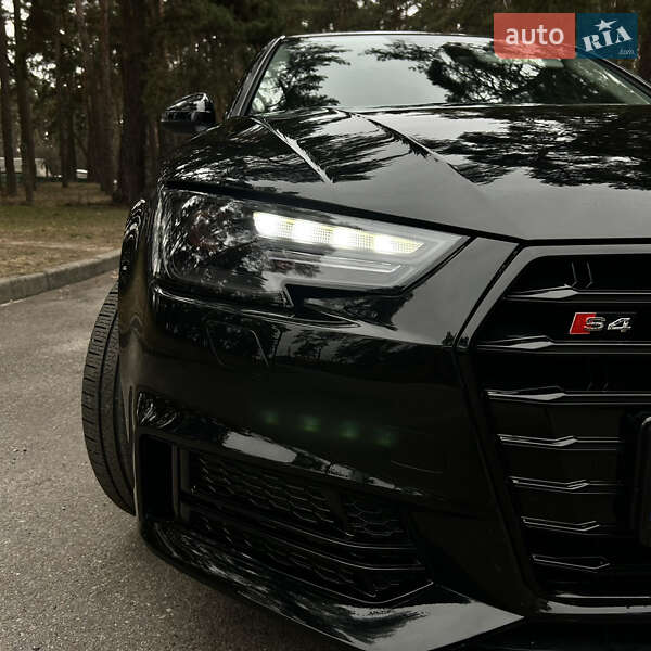 Audi A4 2016