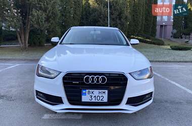 Седан Audi A4 2015 в Ровно