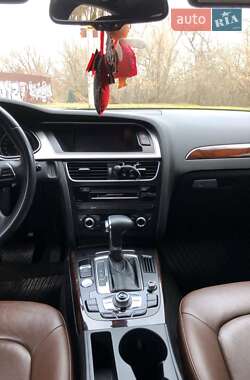 Седан Audi A4 2013 в 