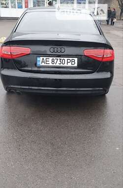 Седан Audi A4 2013 в Першотравенске