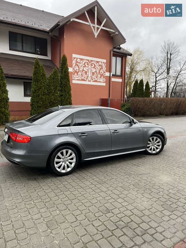 Седан Audi A4 2015 в Львове