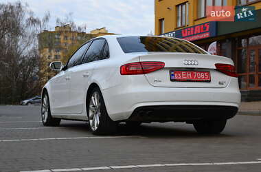 Седан Audi A4 2013 в Луцке