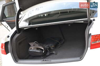 Седан Audi A4 2013 в 