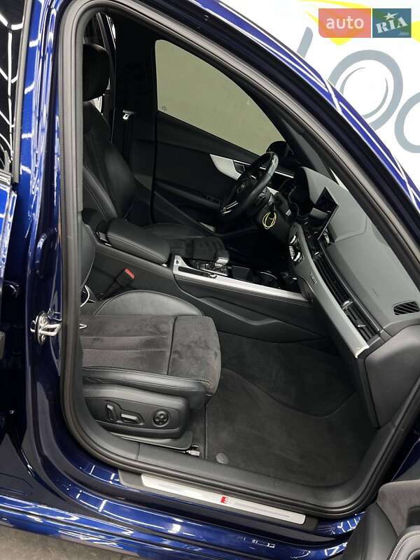 Седан Audi A4 2021 в Ивано-Франковске