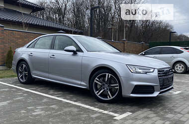 Седан Audi A4 2018 в 