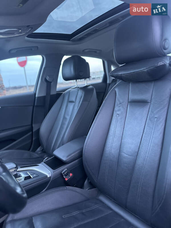 Седан Audi A4 2015 в Сумах