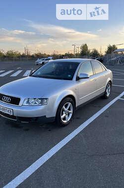 Седан Audi A4 2001 в Киеве