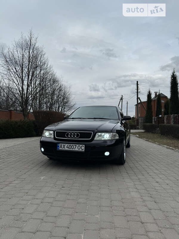Седан Audi A4 2000 в Харкові
