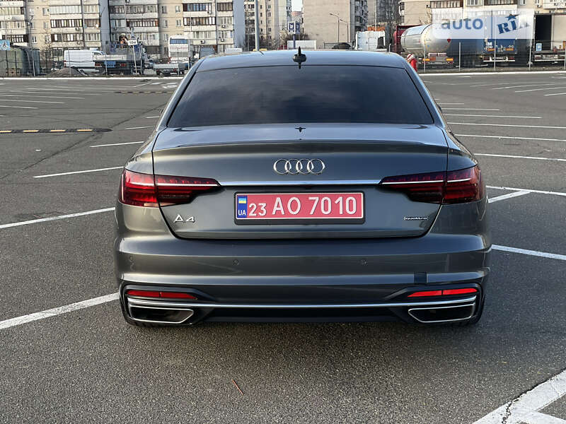 Седан Audi A4 2021 в Киеве