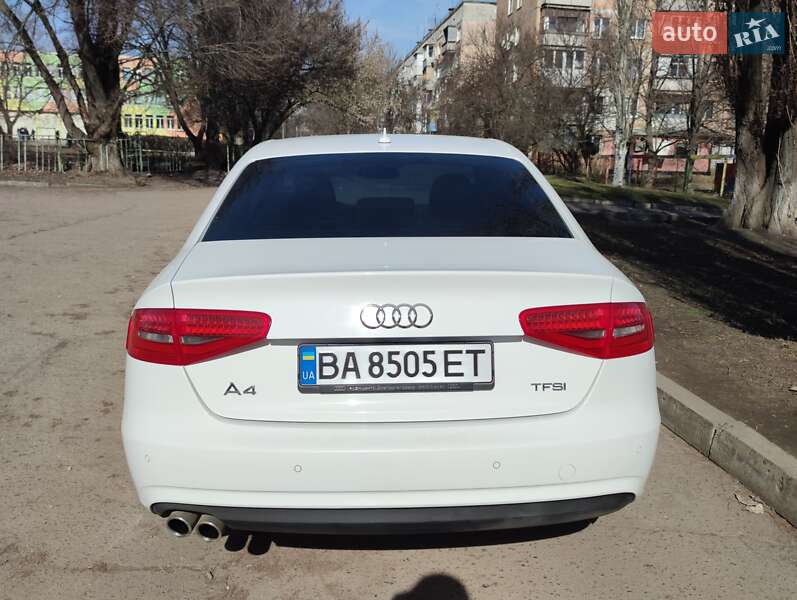 Седан Audi A4 2013 в Кропивницком