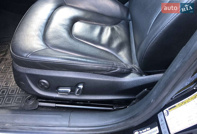 Седан Audi A4 2013 в Ивано-Франковске
