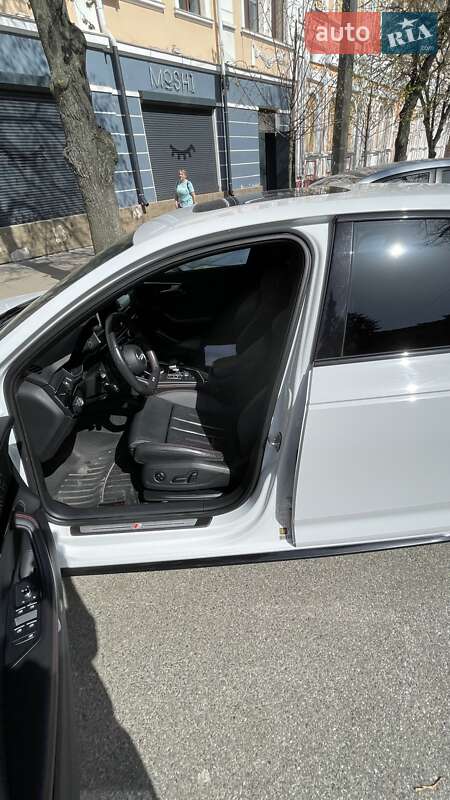 Седан Audi A4 2017 в Чернигове