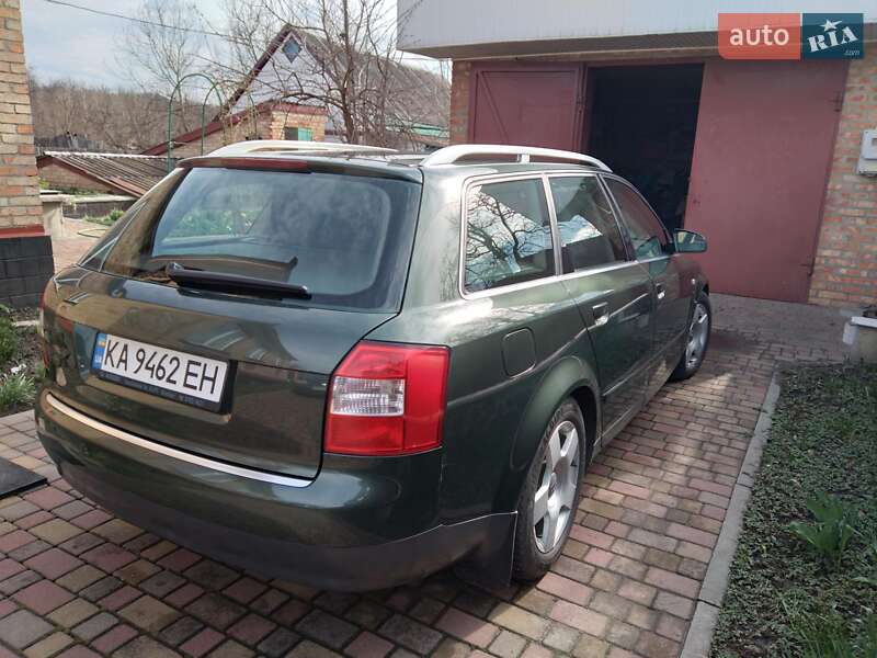 Универсал Audi A4 2002 в Киеве