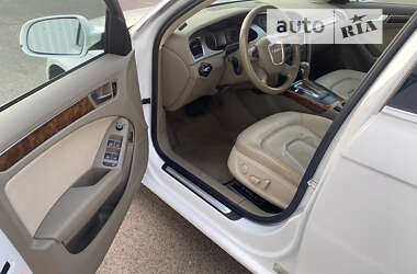 Седан Audi A4 2011 в Луцьку