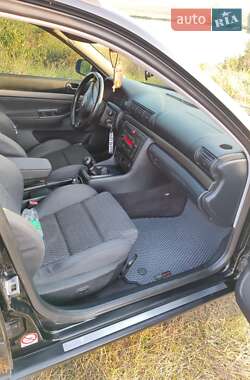 Универсал Audi A4 2000 в Городенке