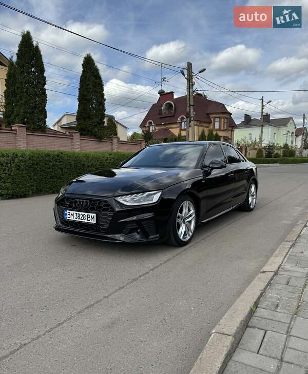 Седан Audi A4 2022 в Києві