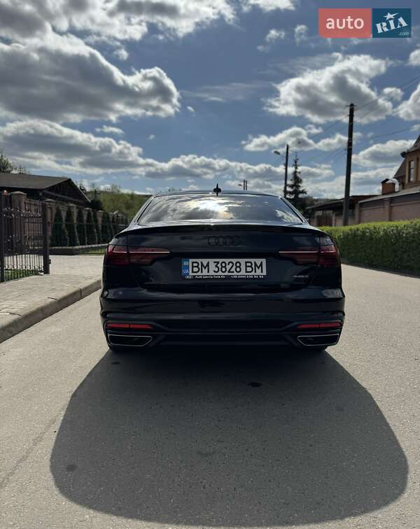 Седан Audi A4 2022 в Києві