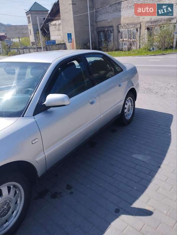 Седан Audi A4 1999 в Рахове фото 9 Седан Audi A4 1999 в Рахове