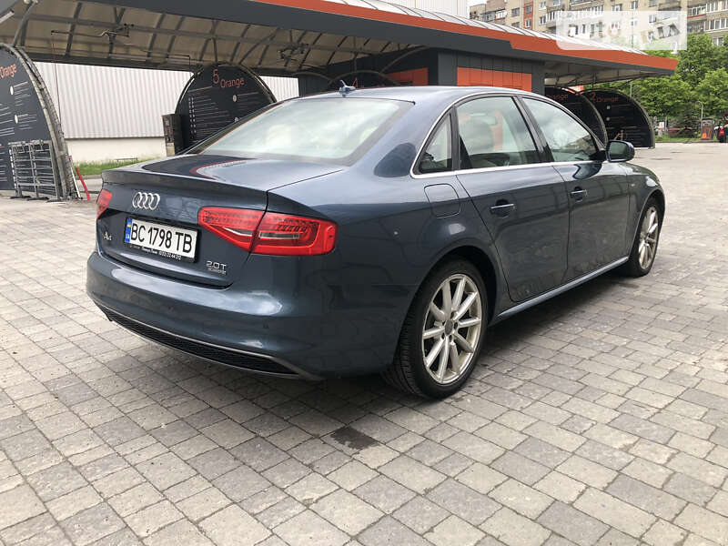 Седан Audi A4 2014 в Львові