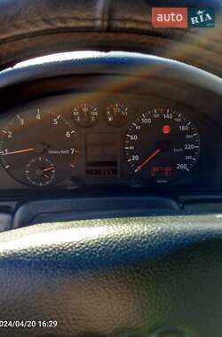 Седан Audi A4 1996 в Дрогобыче
