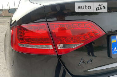 Седан Audi A4 2011 в 